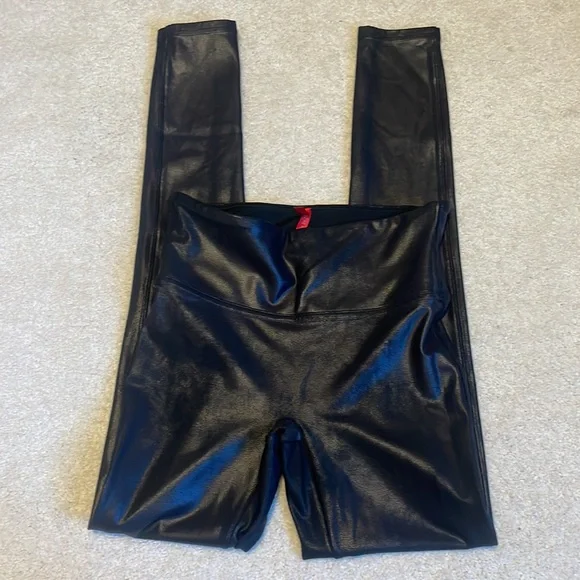 SPANX Black Faux Leather Leggings Size Small - Picture 3 of 7
